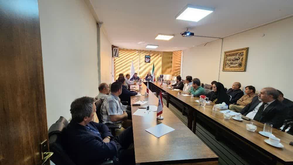 برگزاری جلسه توجیهی و آموزشی نمایندگان بند ۳ در هیئت‌های حل اختلاف مالیاتی ، اتحادیه کشوری آسانسور پله برقی و خدمات وابسته در تهران 