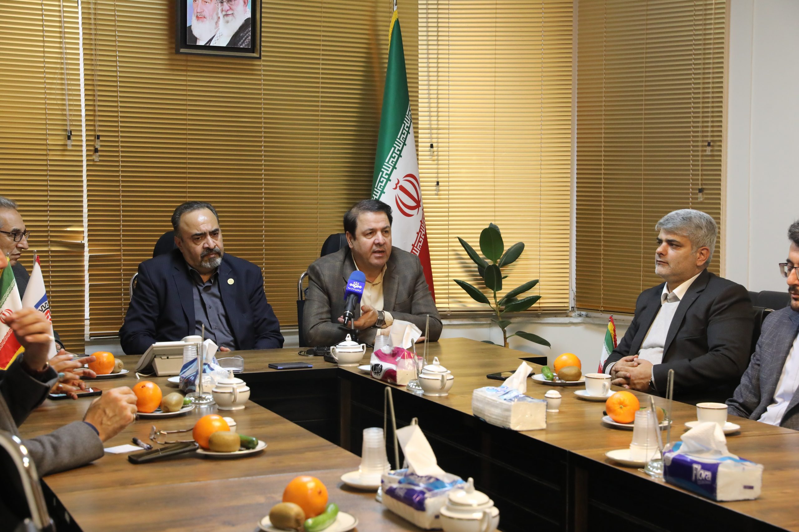✅ برپایی میز خدمت صدور و تمدید مجوزها در دفاتر اتحادیه آسانسور / لزوم دریافت کد یکتا از طریق درگاه ملی مجوزها