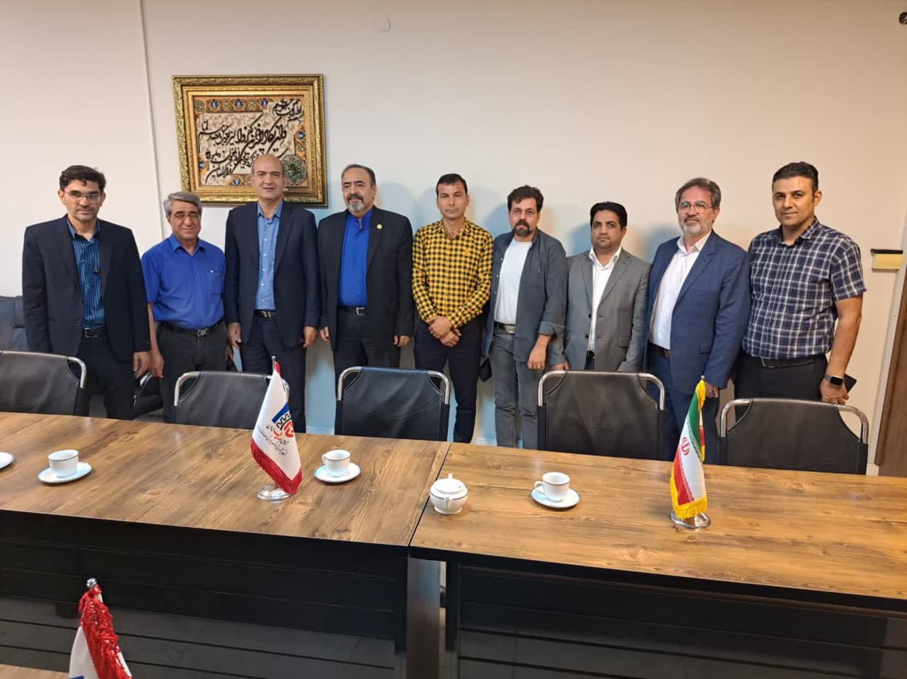 دیدار صمیمانه سرپرست اتحادیه قم و اعضای انجمن آسانسور استان قم با رئیس اتحادیه کشوری آسانسور و پله برقی
